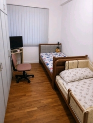 Stratford Court (D16), Condominium #558585181